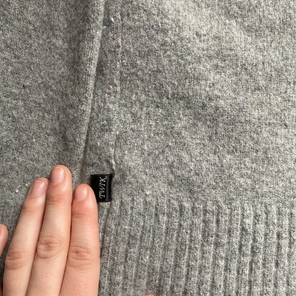 ❌SOLD❌ Wool Cardigan🐑 - Picture 7 of 7